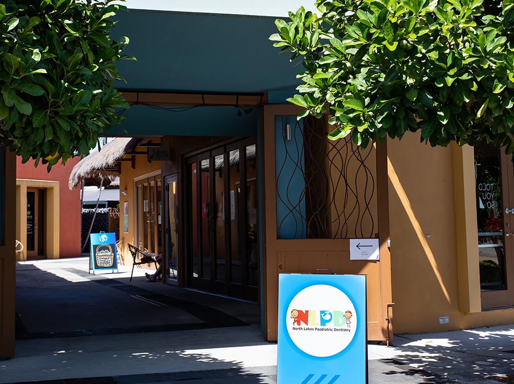 Shopfront walkway leading to the North Lakes Paediatric Dentistry clinic